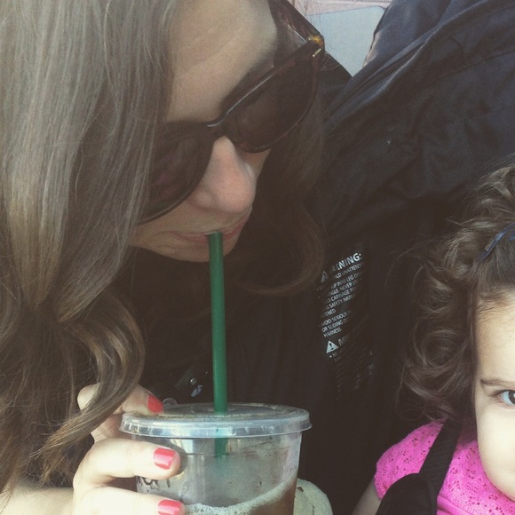 Meet your Posher, Lauren - Picture 1 of 1